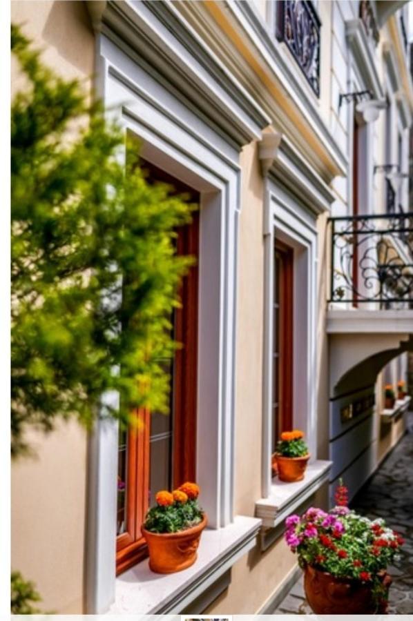 Hotel Guri Ελβασάν Εξωτερικό φωτογραφία