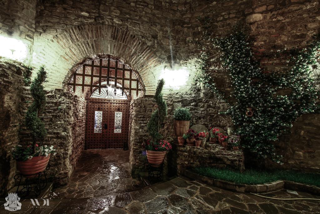 Hotel Guri Ελβασάν Εξωτερικό φωτογραφία